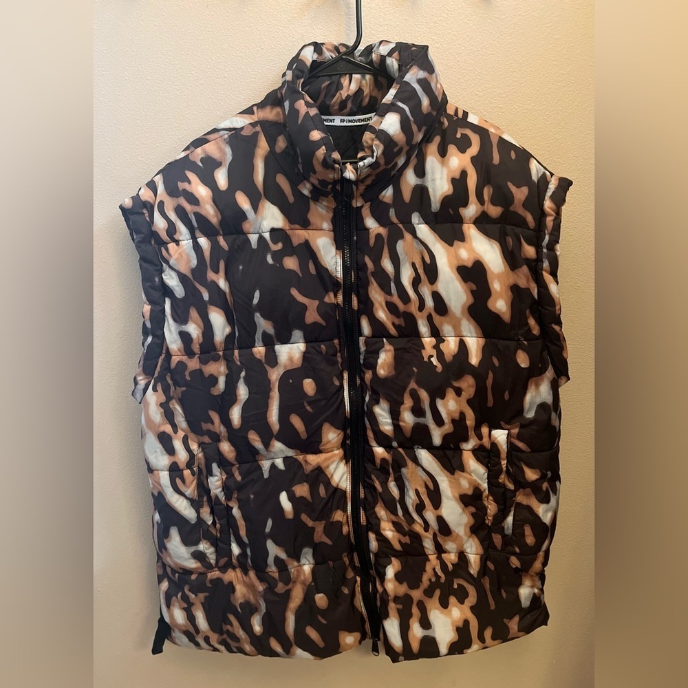 Free People - FP Movement In A Bubble Printed Puffer Vest in Tortoise Shell